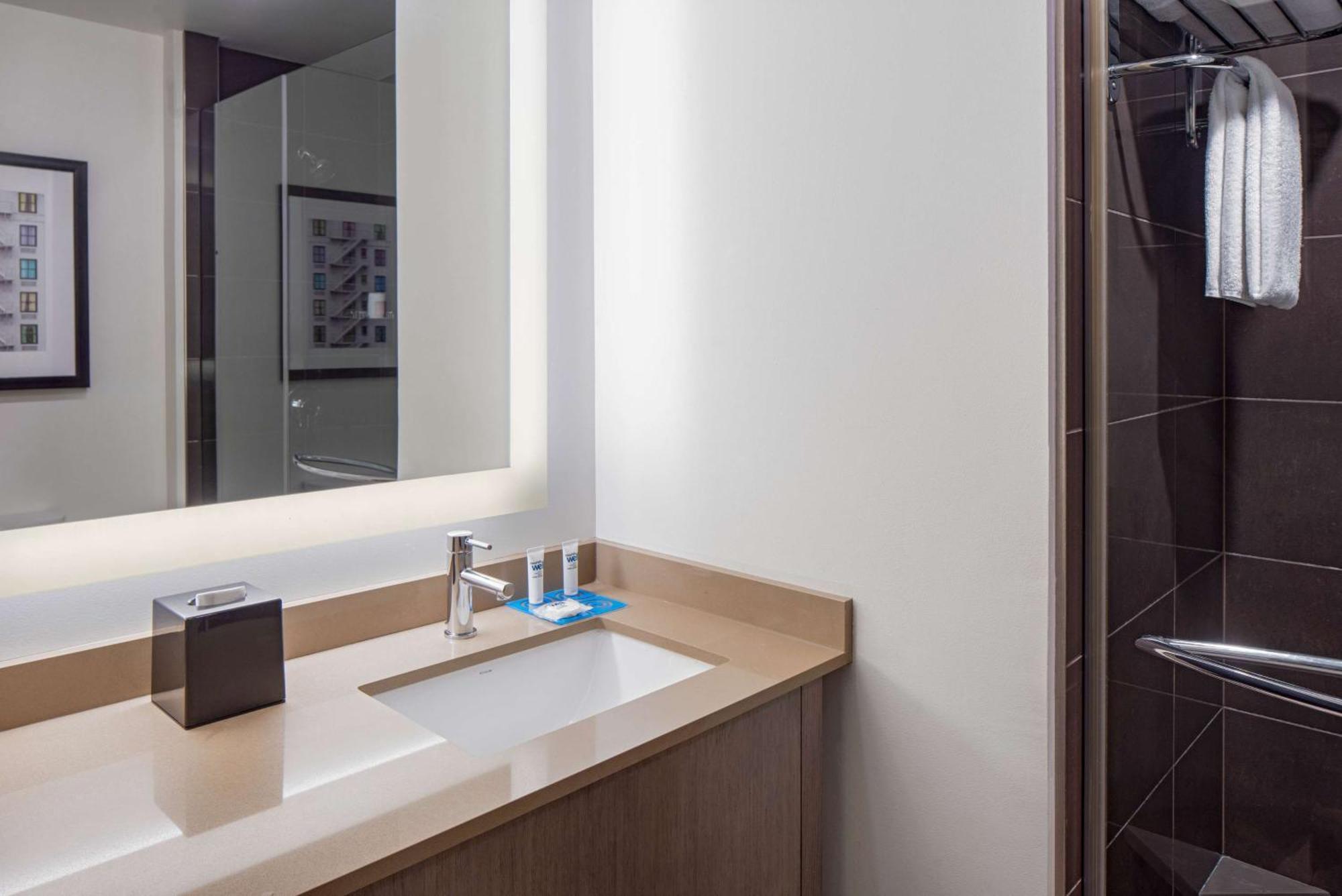 Готель Hyatt House New Orleans Downtown Екстер'єр фото
